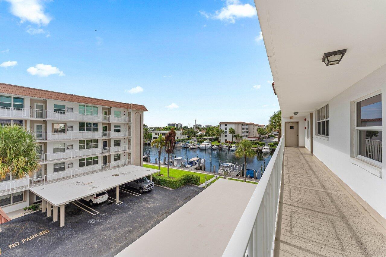 910 Dogwood Drive # 444, Delray Beach FL 33483 photo 2