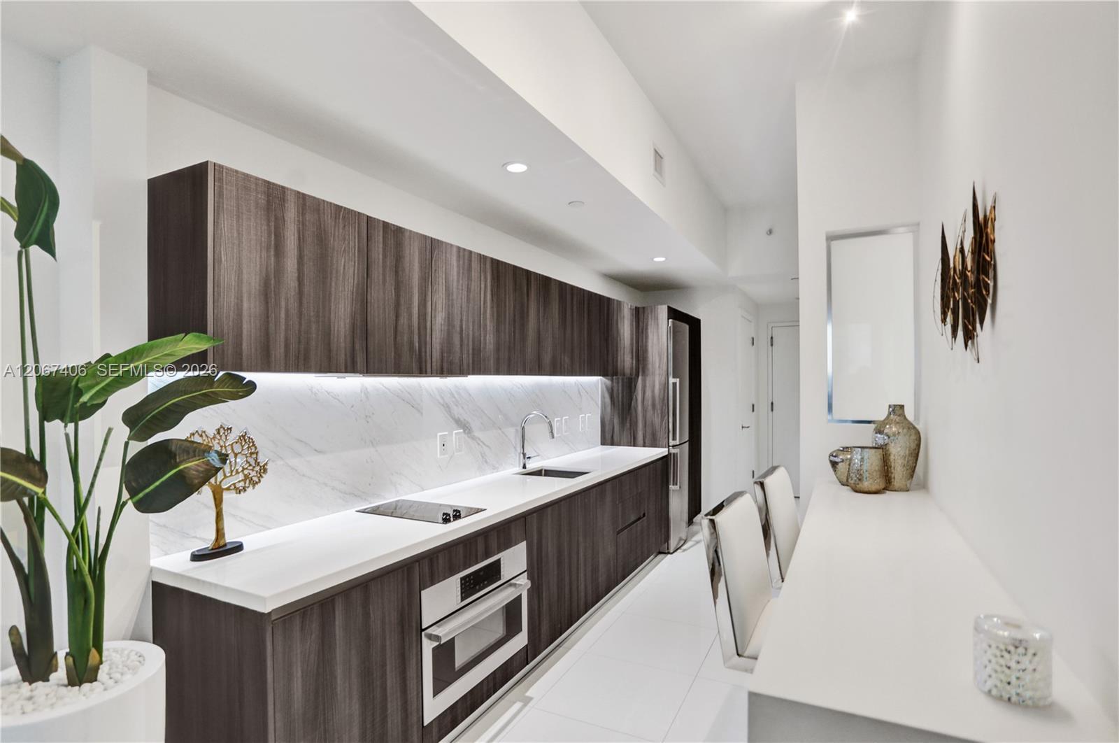 851 NE 1st Ave # 202, Miami FL 33132 photo 2