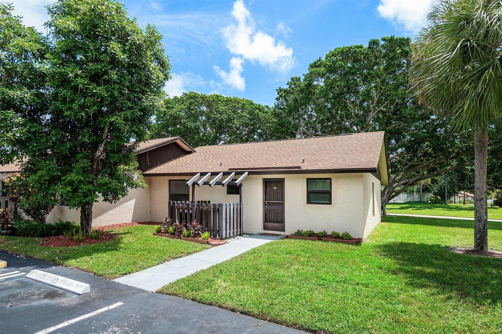 28 VIA DE CASAS NORTE # 28, Boynton Beach FL 33426 photo 2