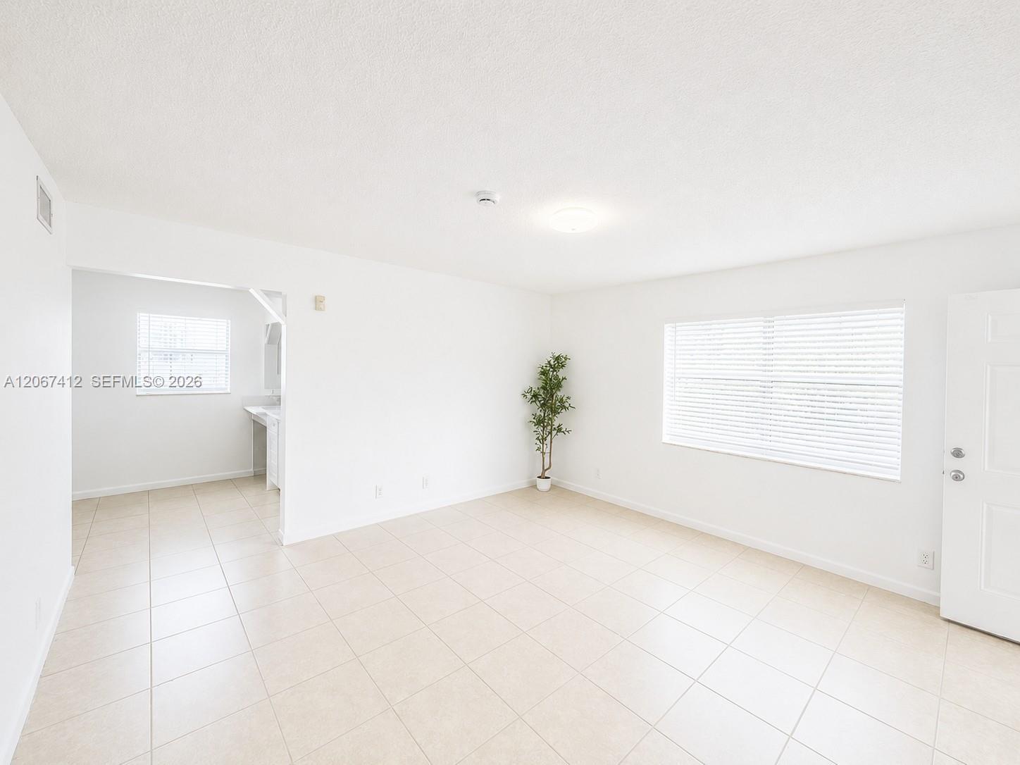 2521 Pierce St # 10, Hollywood FL 33020 photo 4