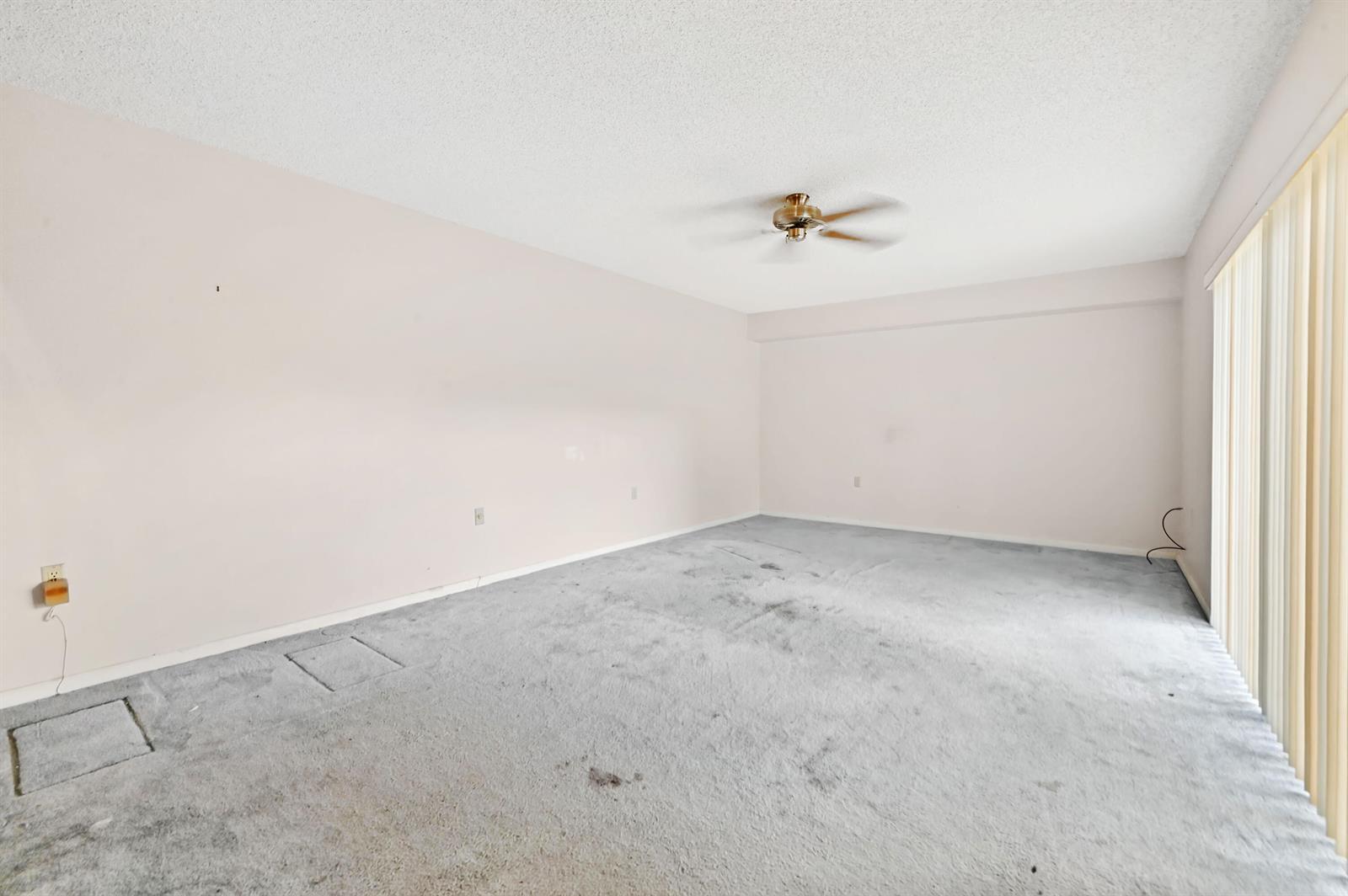 1731 17th Way, West Palm Beach FL 33407 photo 5