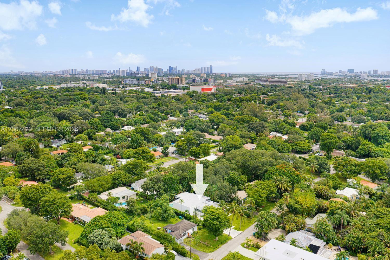 1015 NE 114th St, Biscayne Park FL 33161 photo 3
