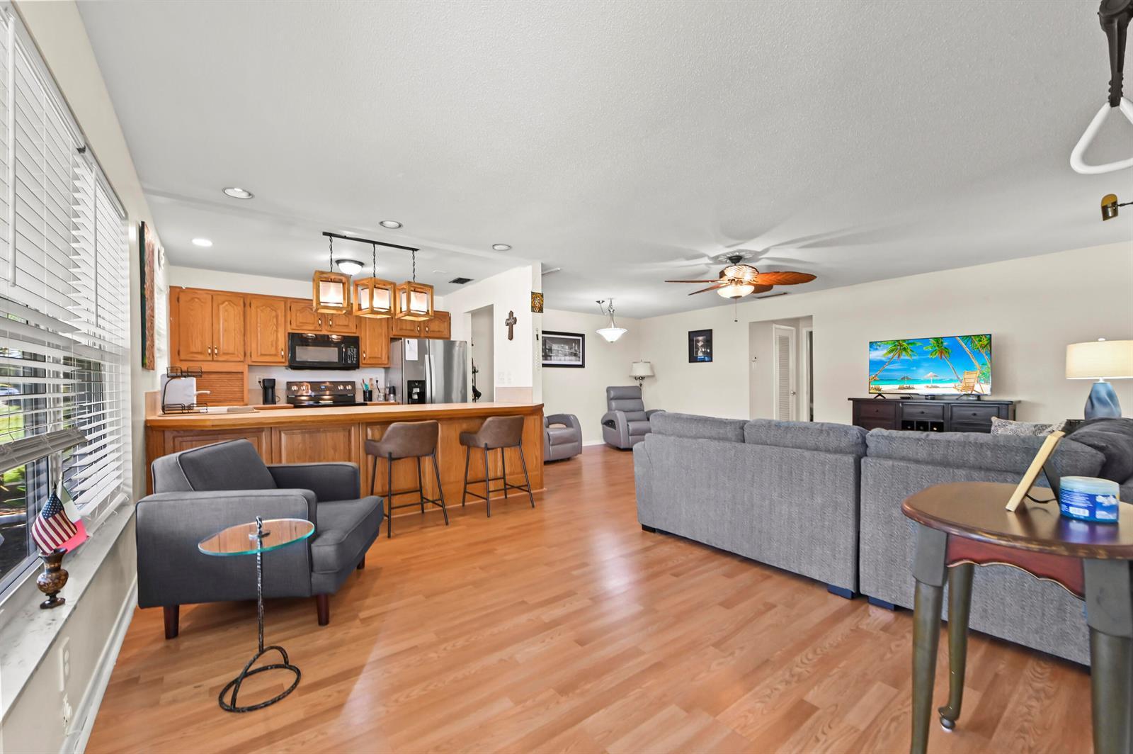 360 High Point Court # C, Boynton Beach FL 33435 photo 3