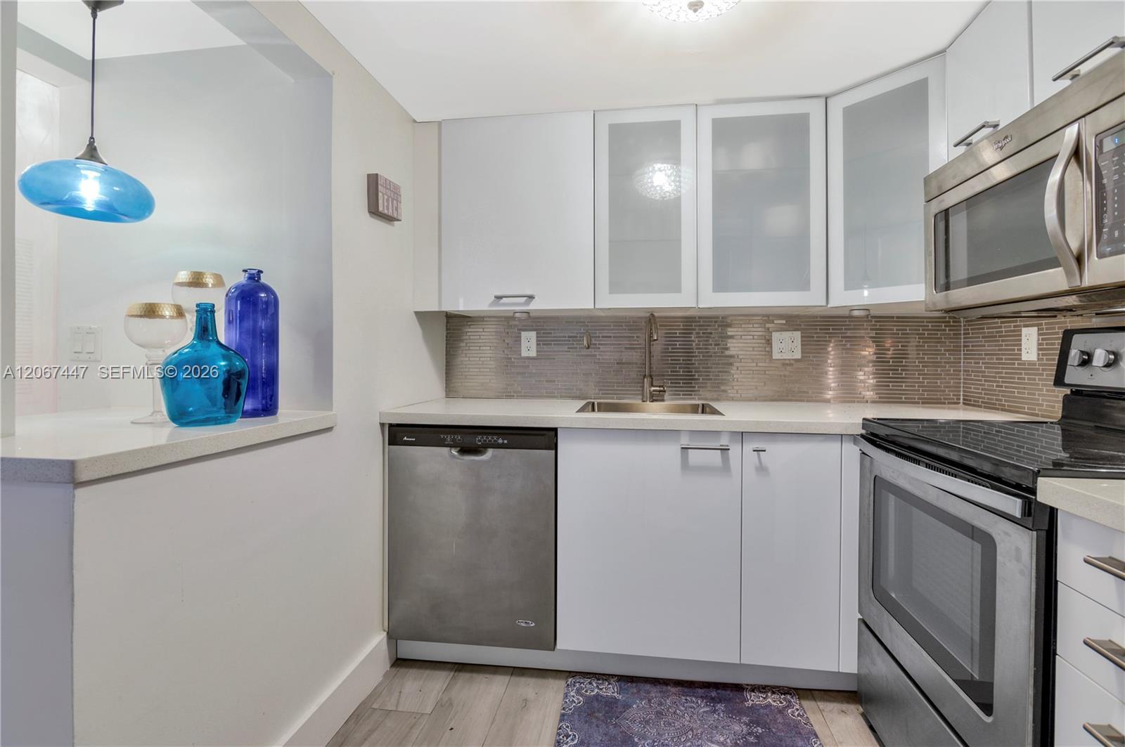 2600 Collins Ave # 204, Miami Beach FL 33140 photo 5