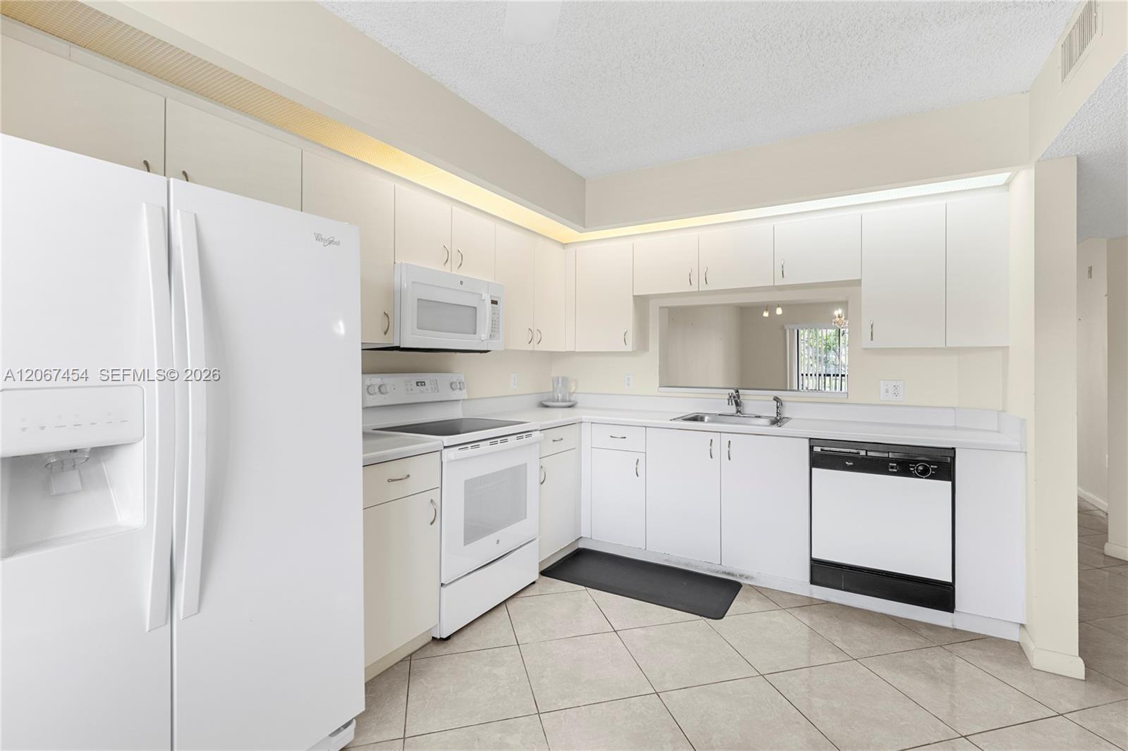 13705 SW 12th St # 208B, Pembroke Pines FL 33027 photo 4