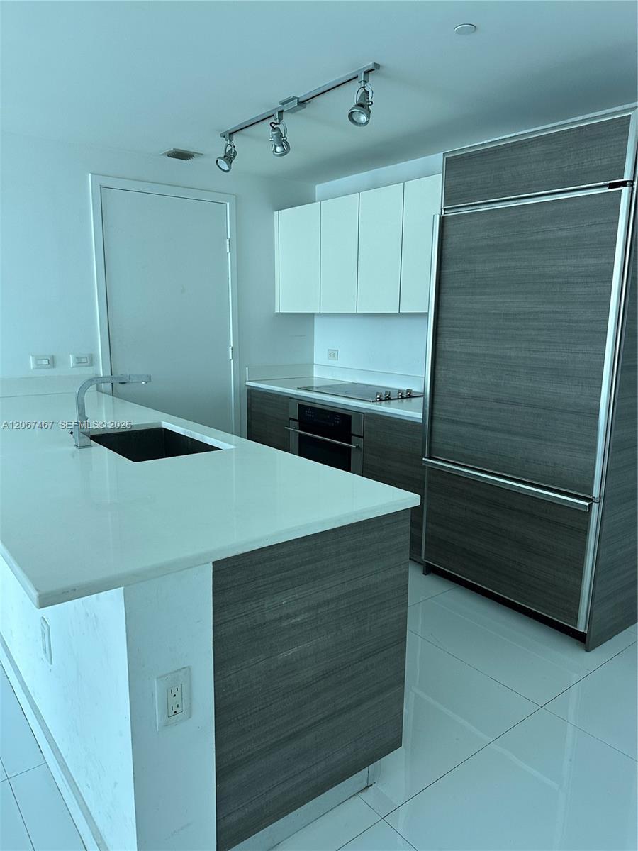 1100 S Miami Ave # 2708, Miami FL 33130 photo 5