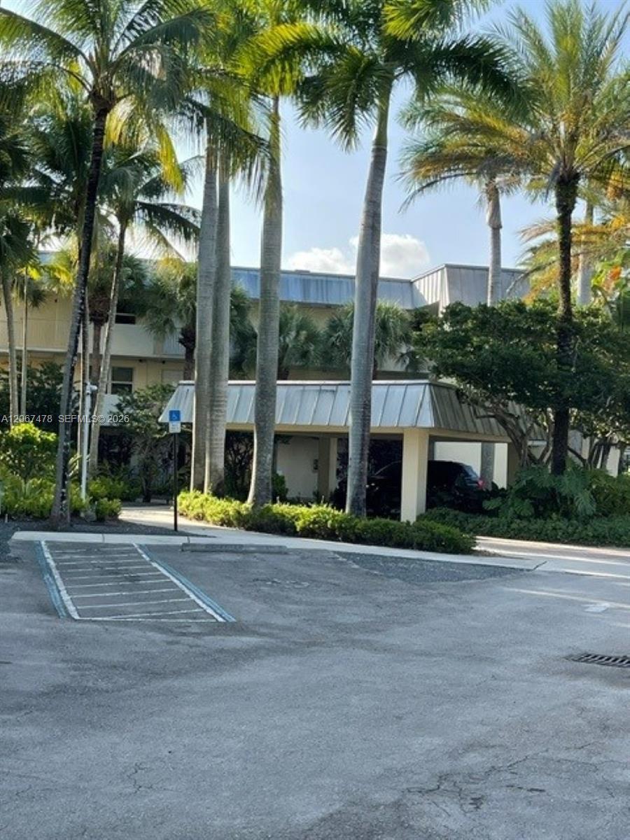 8950 SW 69th Ct # 216, Pinecrest FL 33156