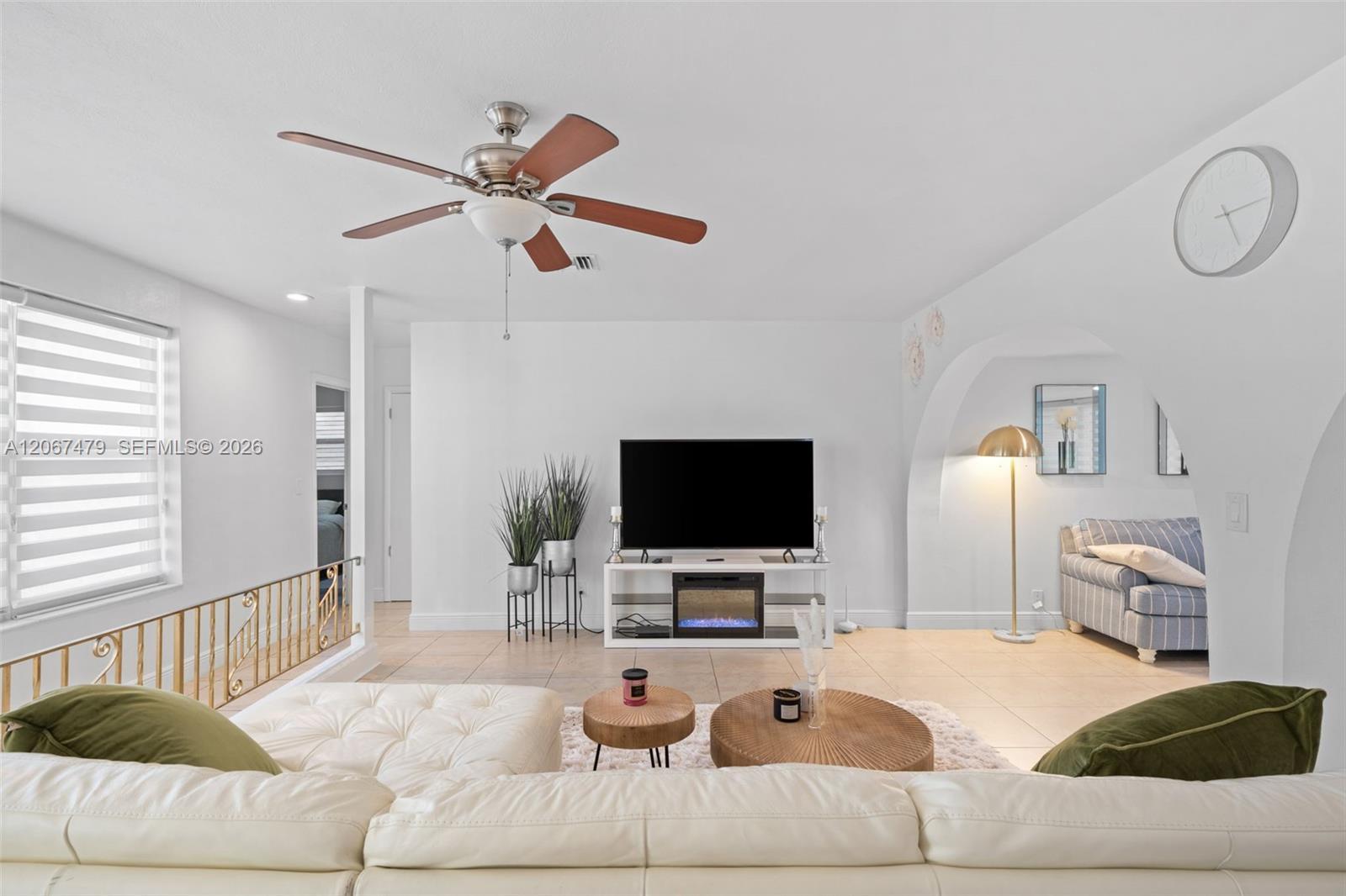 2819 Cleveland St, Hollywood FL 33020 photo 4