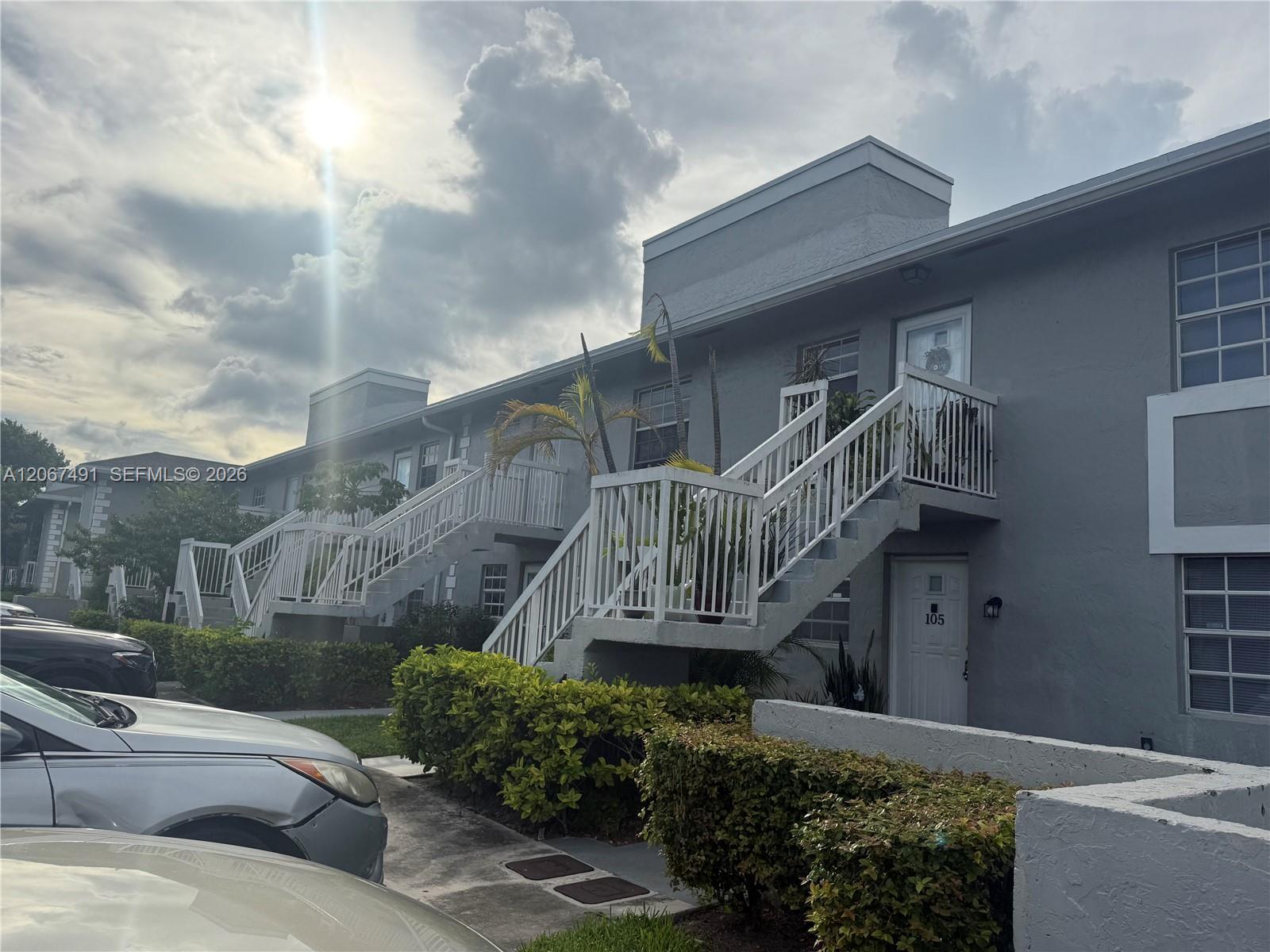 422 NE 210th Cir Ter # 1, Miami FL 33179 photo 2