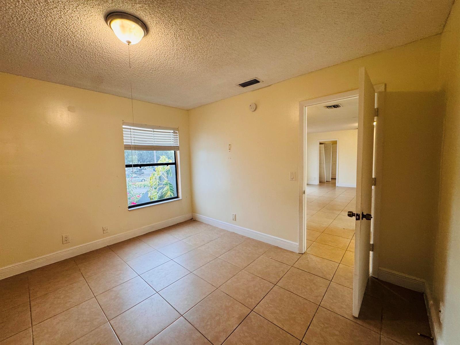 7 CROSSINGS Circle # G, Boynton Beach FL 33435 photo 3