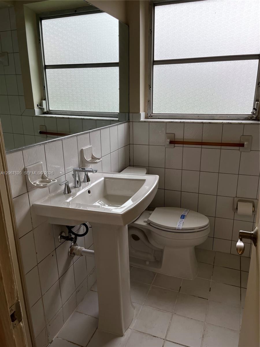 3351 SW 18th St # 3351, Miami FL 33145 photo 5