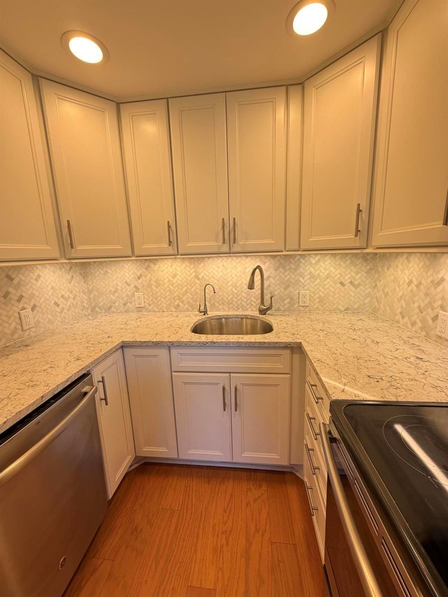 166 Dorset D, Boca Raton FL 33434 photo 5