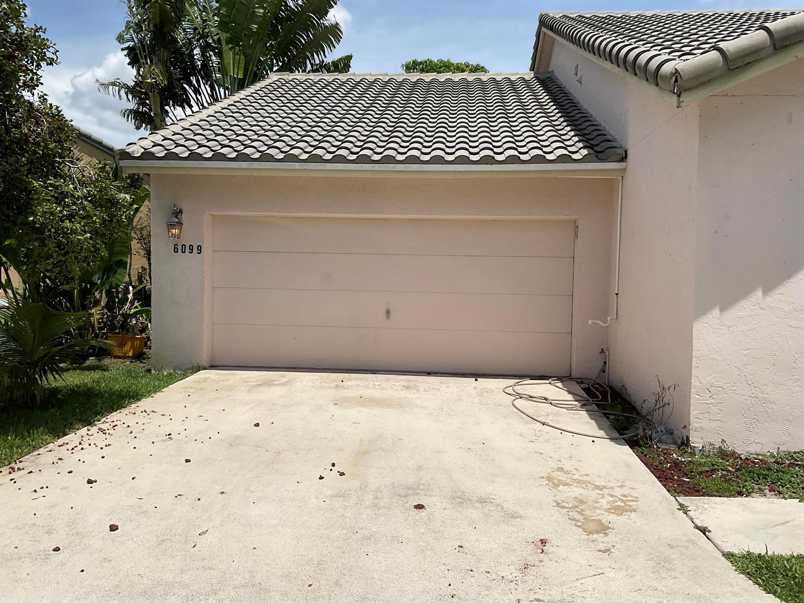 6099 Farmers Place, Lake Worth FL 33463 photo 2
