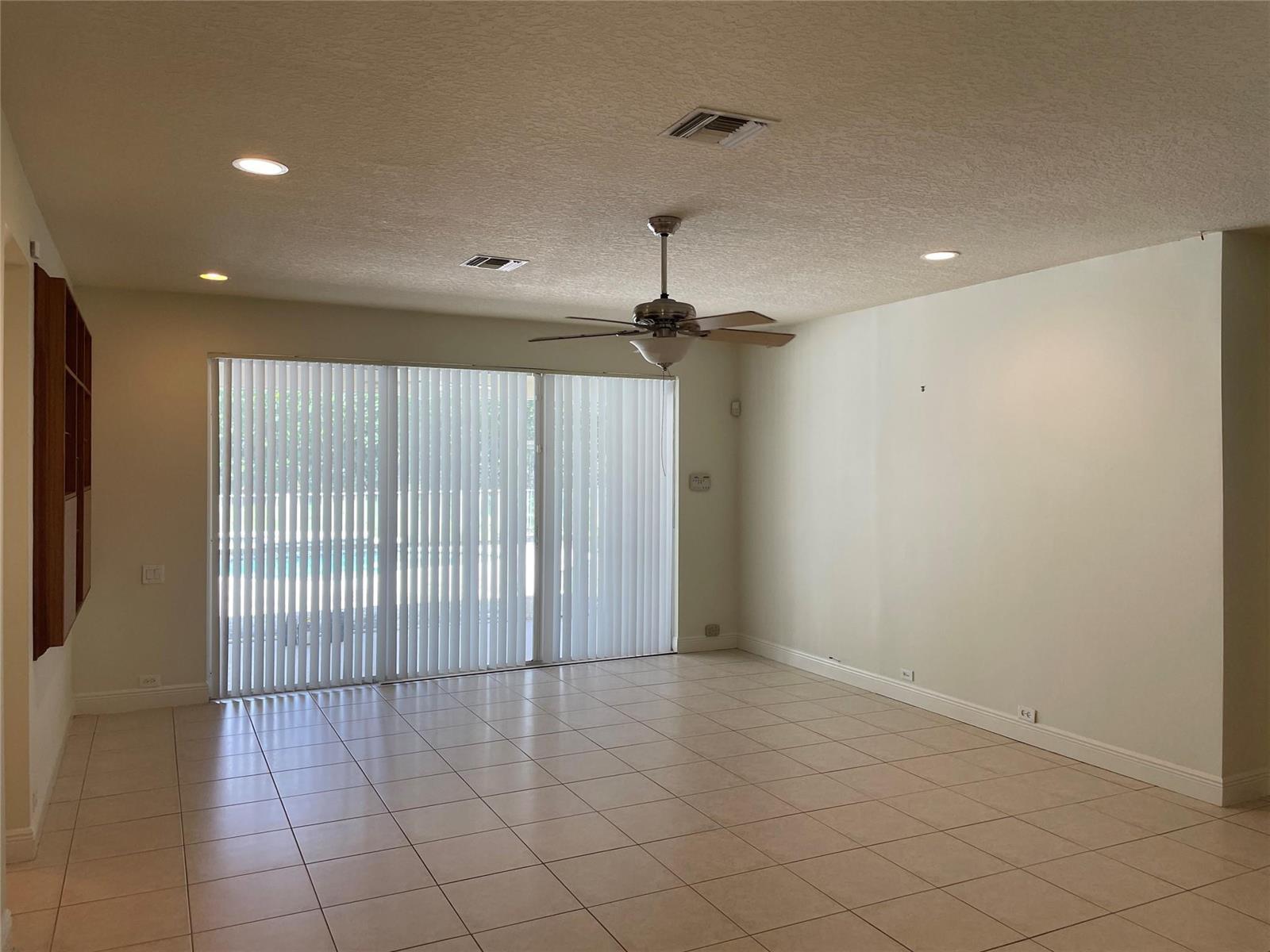 10225 NW 60TH Place, Parkland FL 33076 photo 4