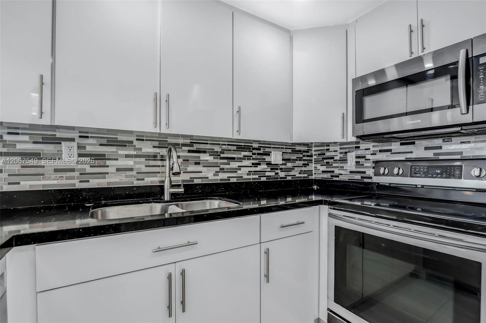 200 172nd St # 112, Sunny Isles Beach FL 33160 photo 5