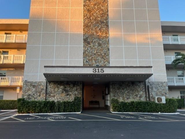 315 SE 11TH Terrace # 203, Dania Beach FL 33004
