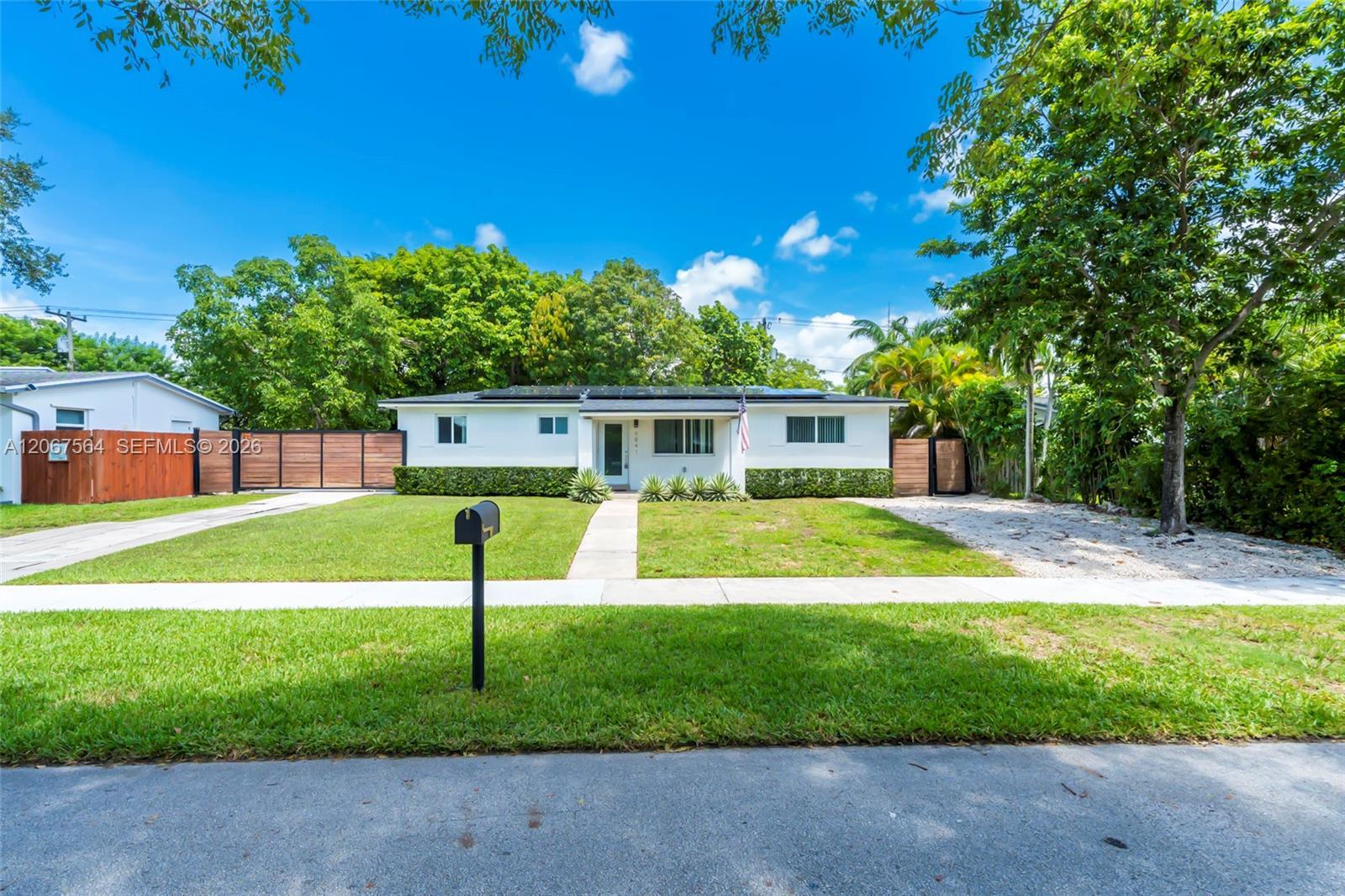 9841 Dominican Dr, Cutler Bay FL 33189 photo 3