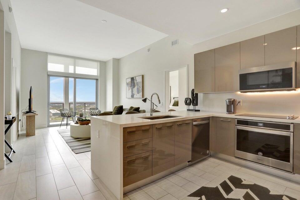 2000 METROPICA Way # 2607, Sunrise FL 33323 photo 4