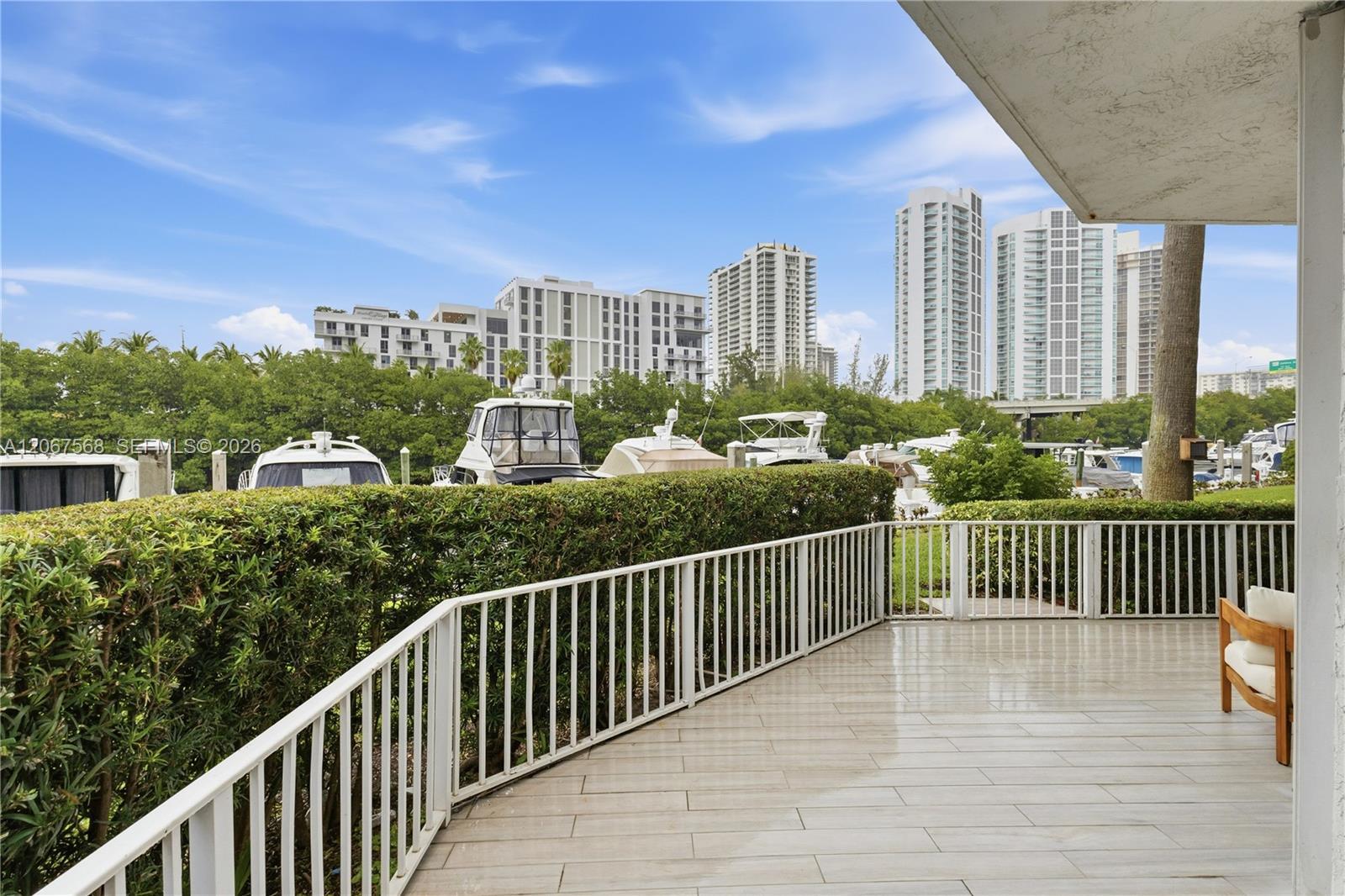 3500 Mystic Pointe Dr # 104, Aventura FL 33180