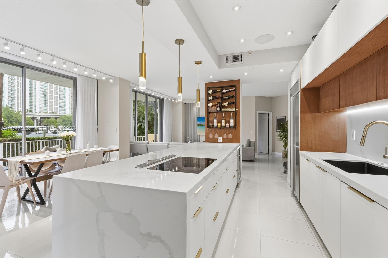 3500 Mystic Pointe Dr # 104, Aventura FL 33180 photo 5
