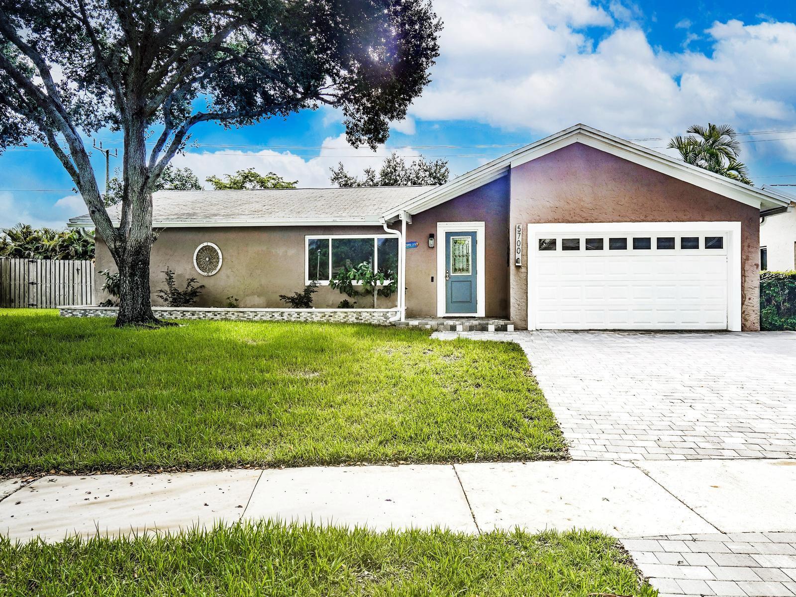 5700 SW 115TH Avenue, Cooper City FL 33330 photo 2