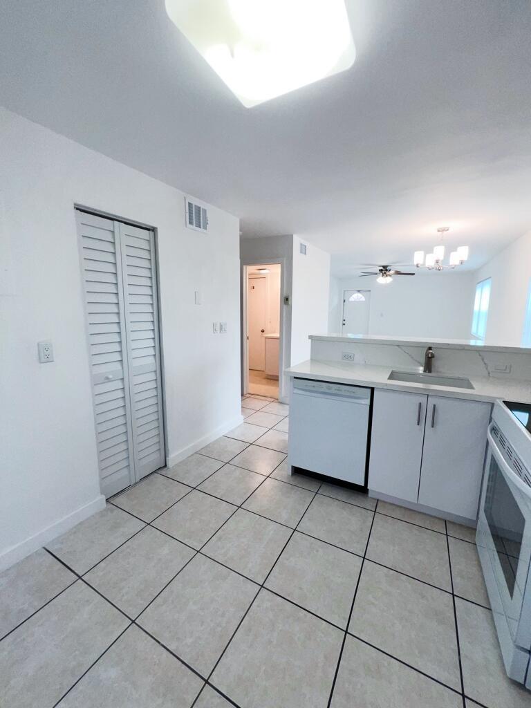 3777 NW 78TH Avenue # 46E, Davie FL 33024 photo 4