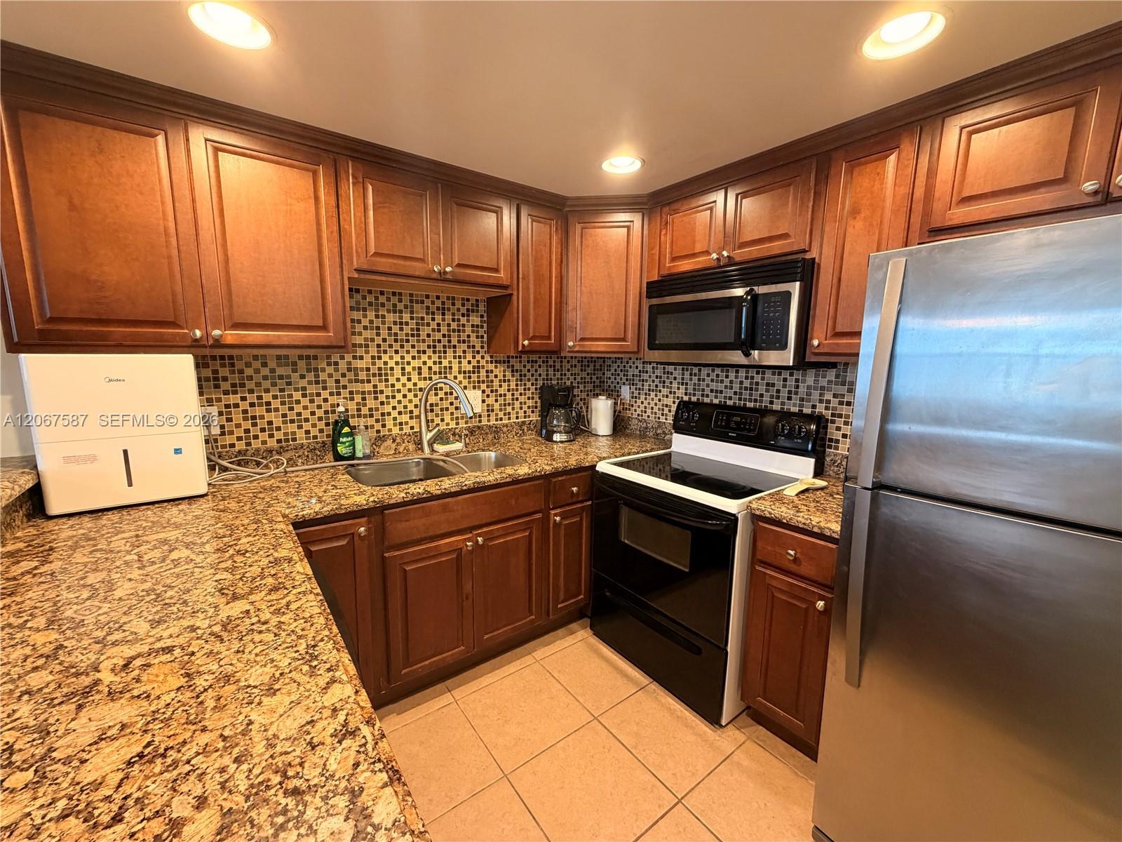 1825 S Ocean Dr # 607, Hallandale Beach FL 33009 photo 5