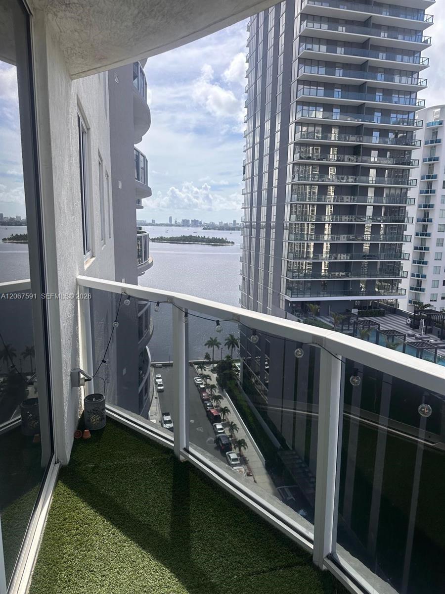 601 NE 23rd St # 1605, Miami FL 33137 photo 3