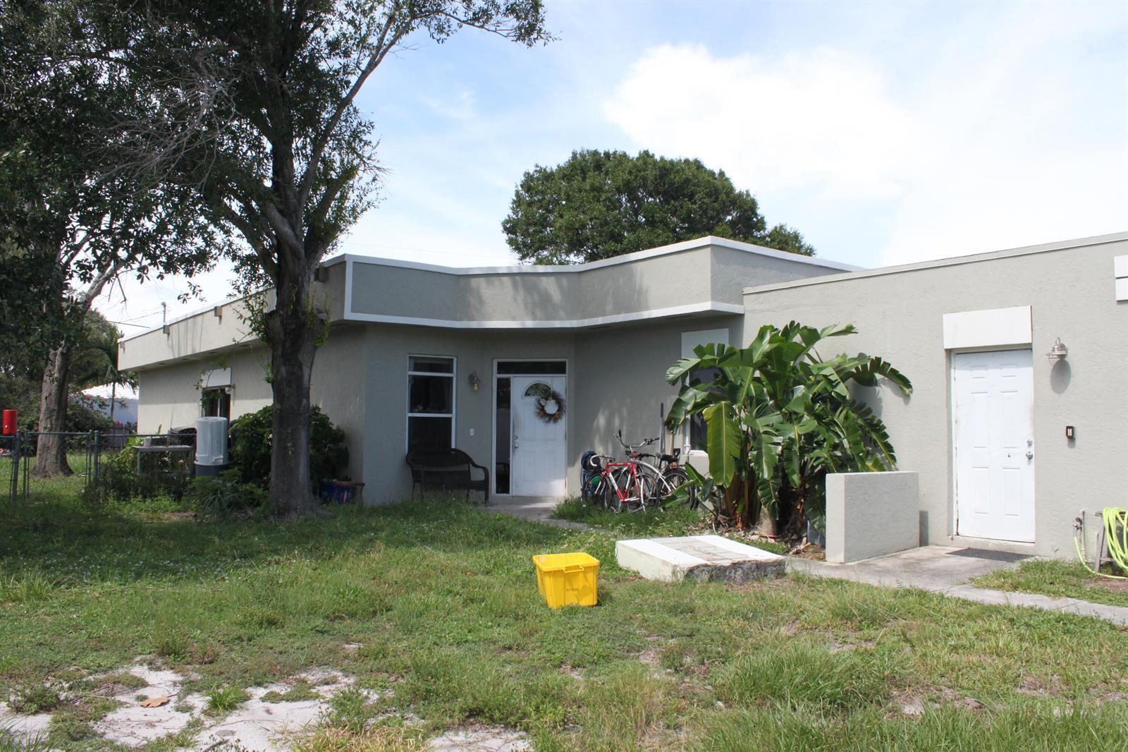 673 Ipswich Street, Boca Raton FL 33487 photo 2