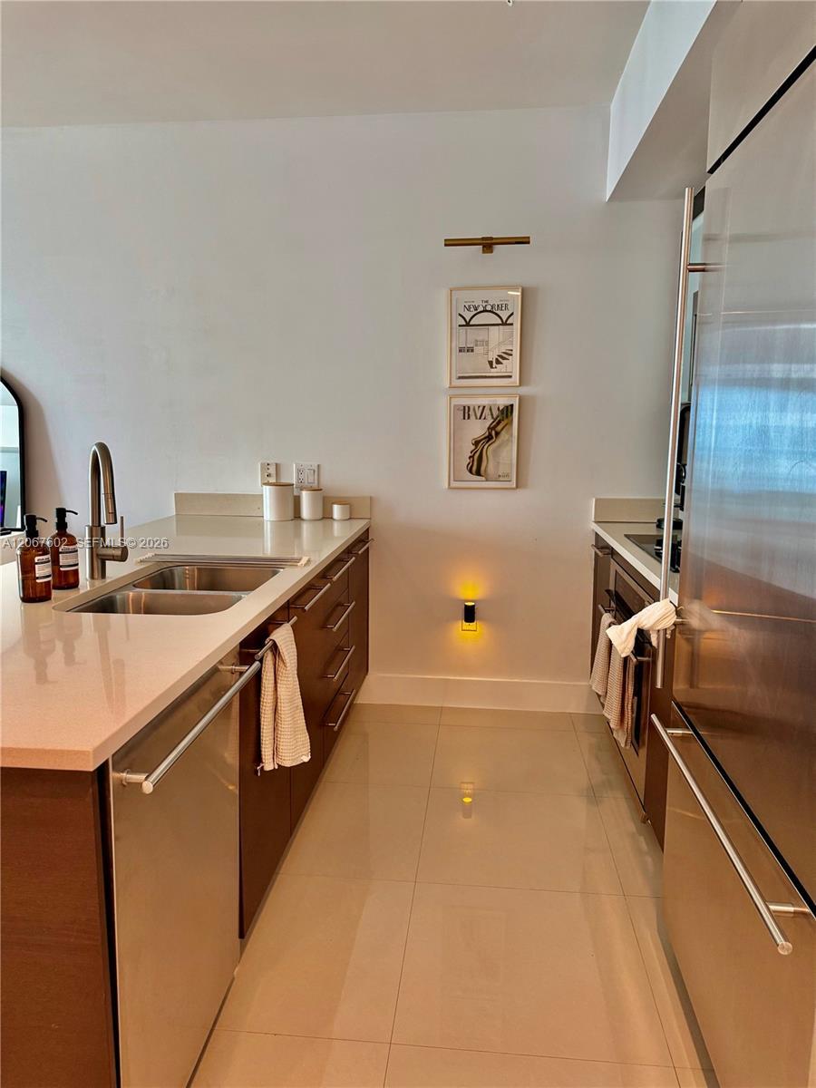 500 Brickell Ave # 2706, Miami FL 33131 photo 4