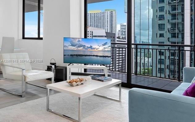 999 SW 1st Ave # 2115, Miami FL 33130 photo 2