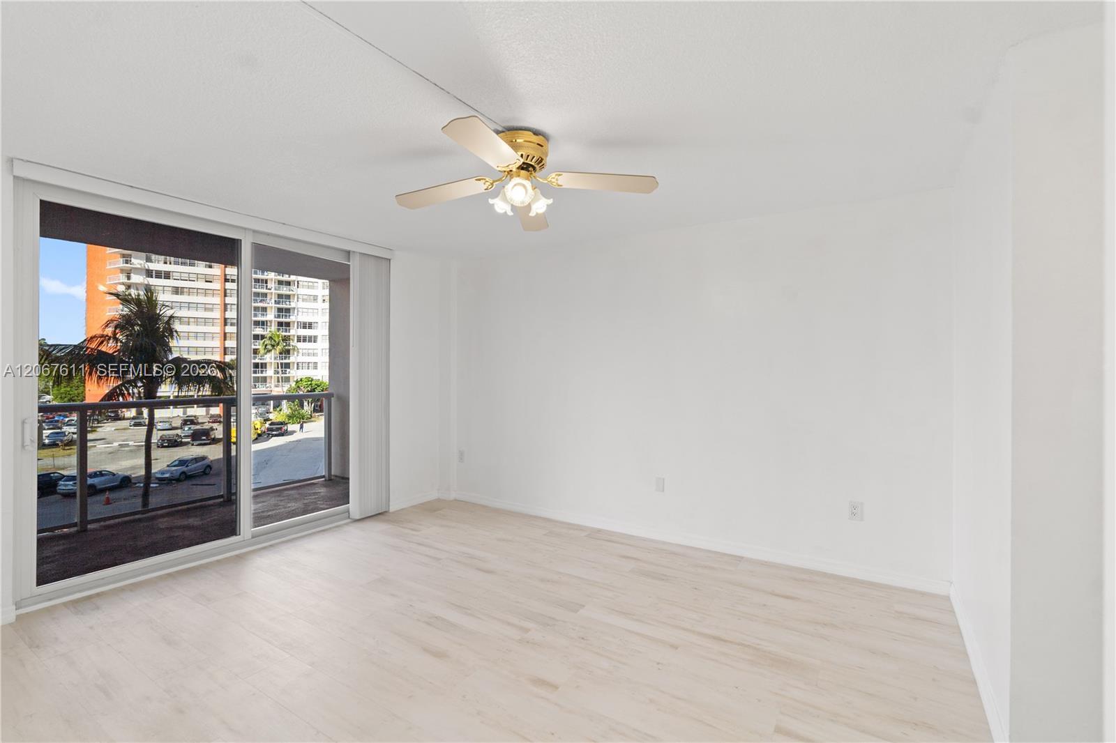 1351 NE Miami Gardens Dr # 301E, Miami FL 33179 photo 5