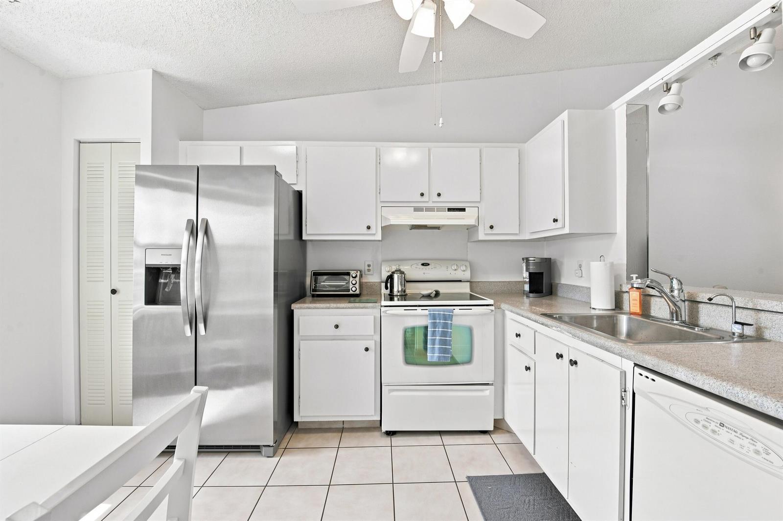 18829 Argosy Drive # B, Boca Raton FL 33496 photo 4