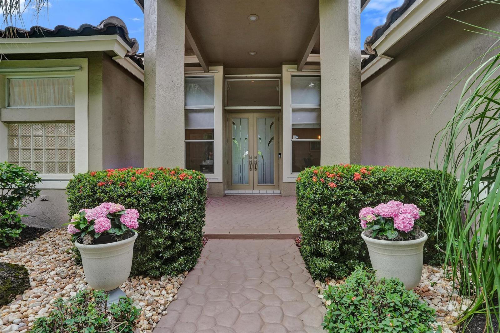 4850 NW 95TH Drive, Coral Springs FL 33076 photo 2