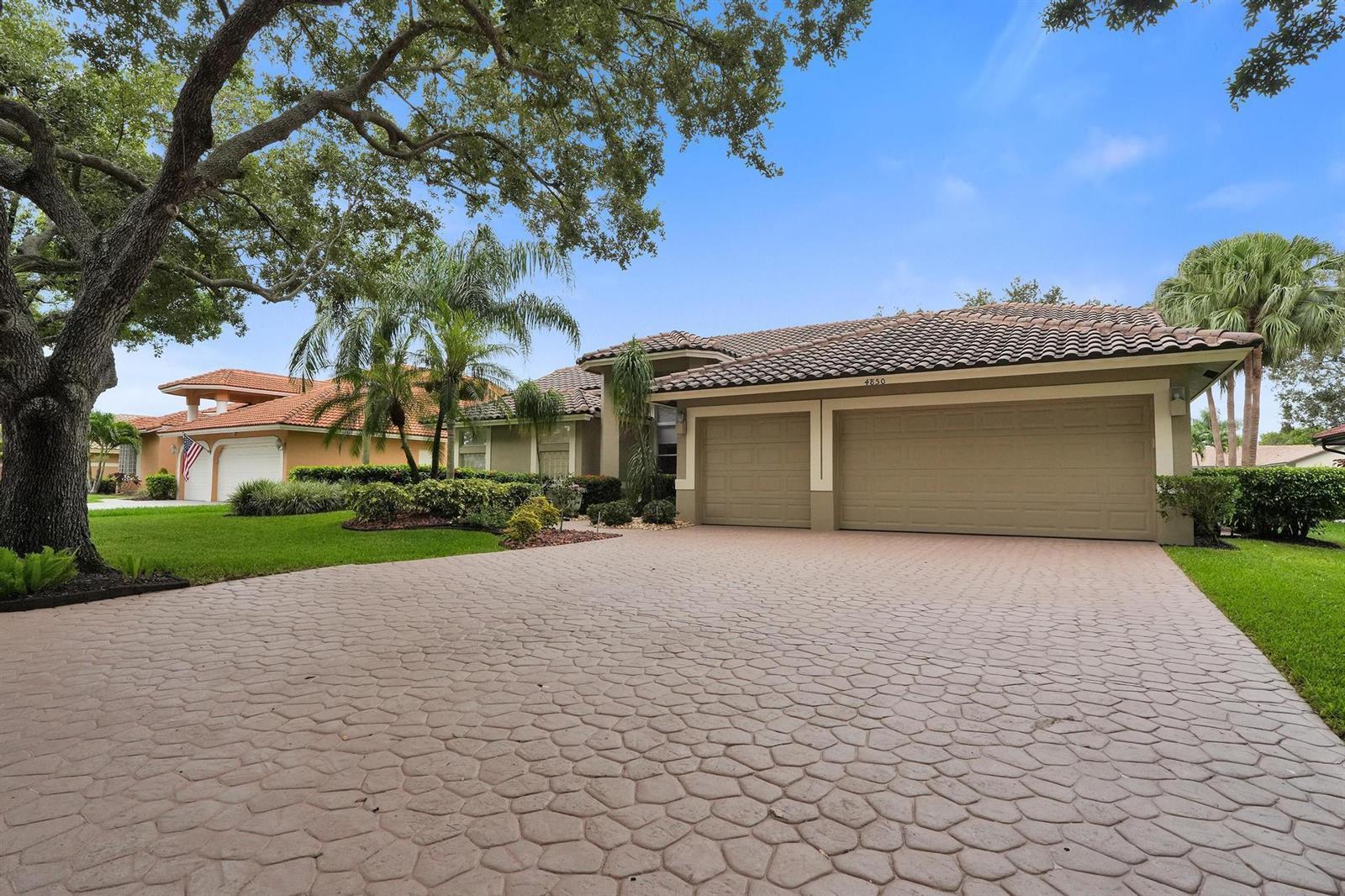 4850 NW 95TH Drive, Coral Springs FL 33076 photo 3