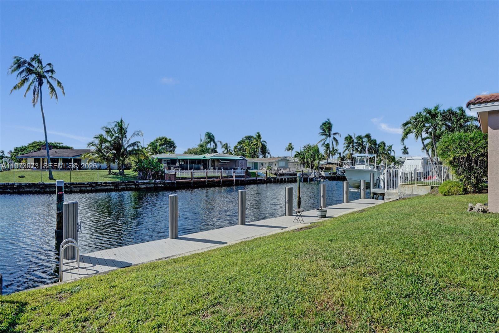 949 SE 10TH Court, Pompano Beach FL 33060 photo 5