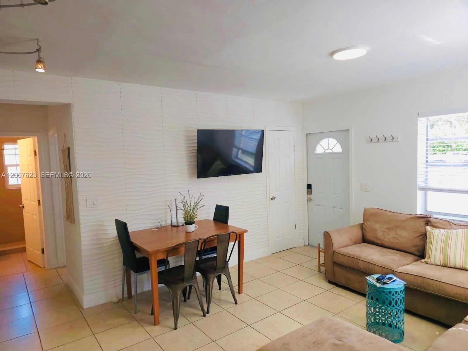 1639 Hayes St # 1, Hollywood FL 33020 photo 4