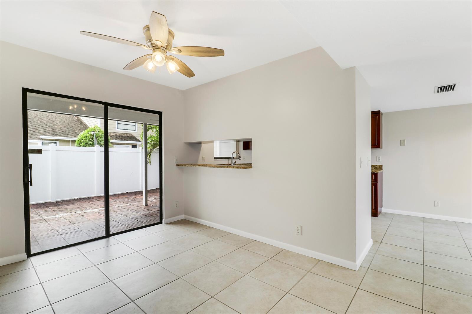 202 LAKEWOOD Drive # 11B, Jupiter FL 33458 photo 5