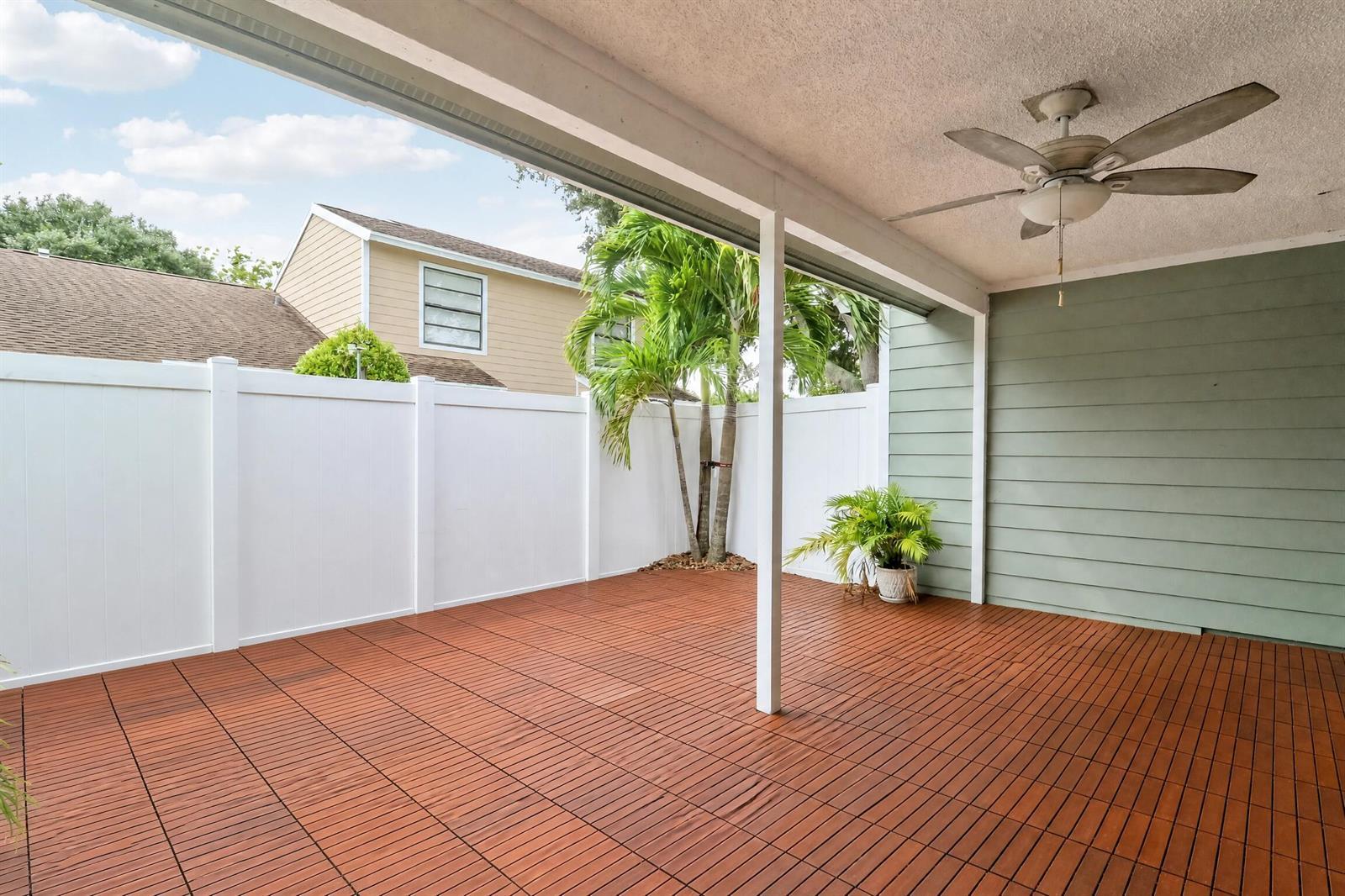 202 LAKEWOOD Drive # 11B, Jupiter FL 33458 photo 4