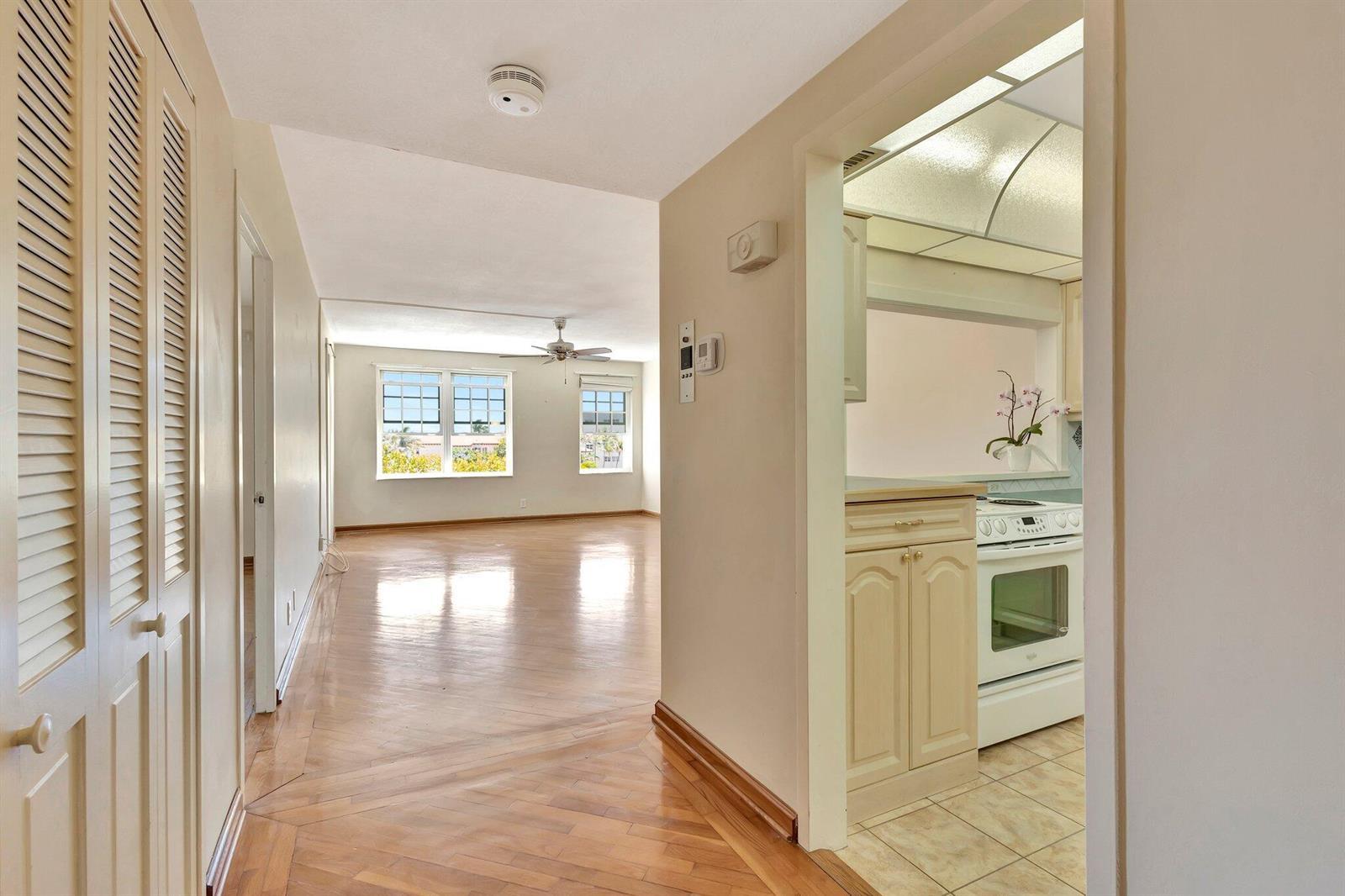 3475 S OCEAN Boulevard # 3040, Palm Beach FL 33480 photo 2