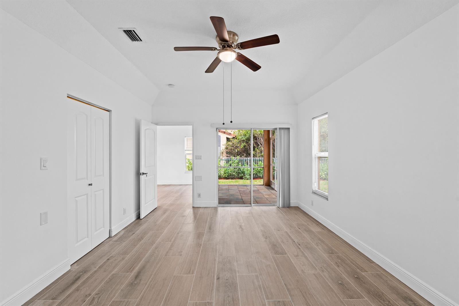 5122 ELPINE Way, Riviera Beach FL 33418 photo 3