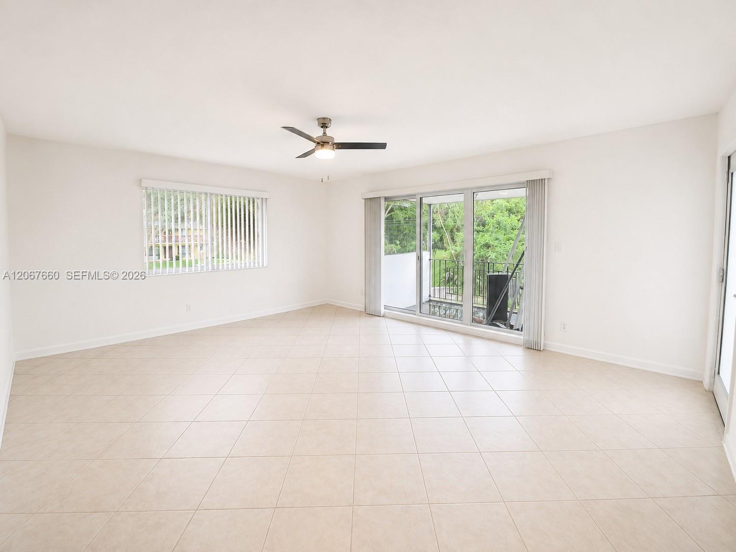 500 E Country Club Cir # 4, Plantation FL 33317 photo 5
