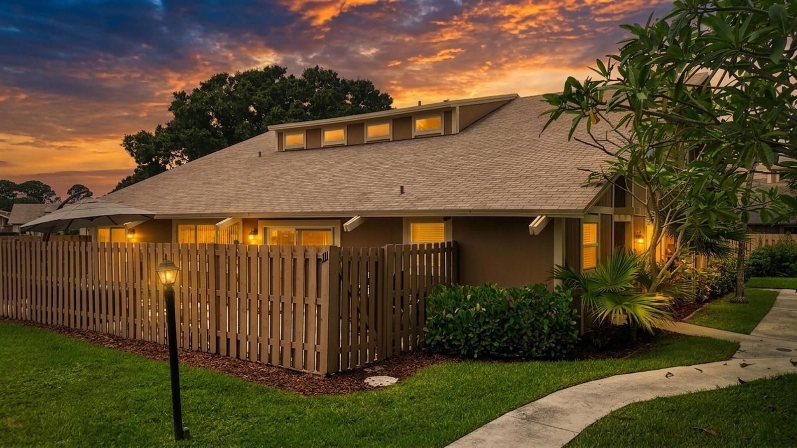 111 Maplecrest Circle, Jupiter FL 33458
