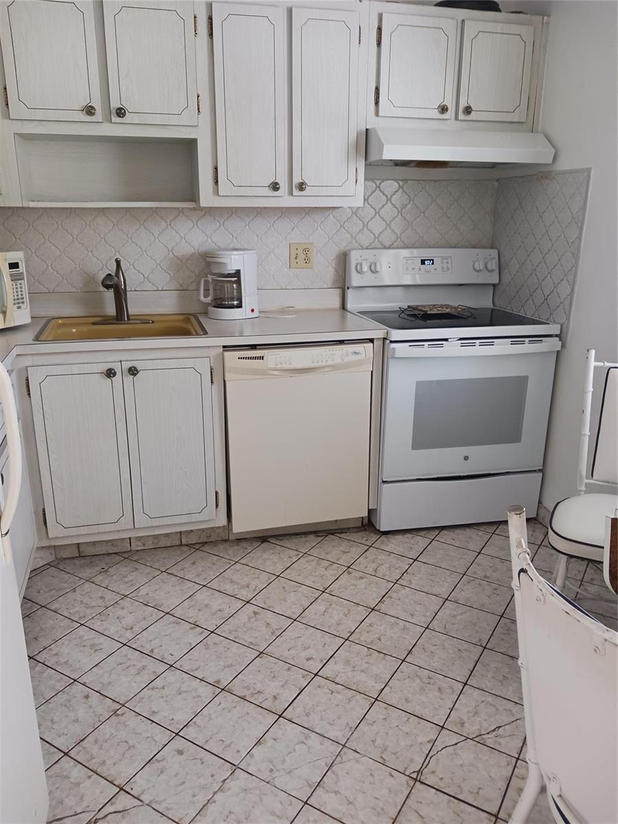 7505 NW 5TH Court # 201, Margate FL 33063 photo 5