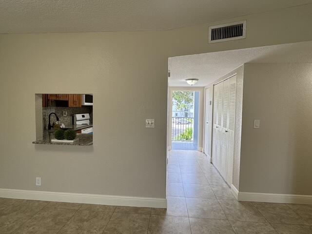8411 LAGOS DE CAMPO Boulevard # 204U, Tamarac FL 33321 photo 3