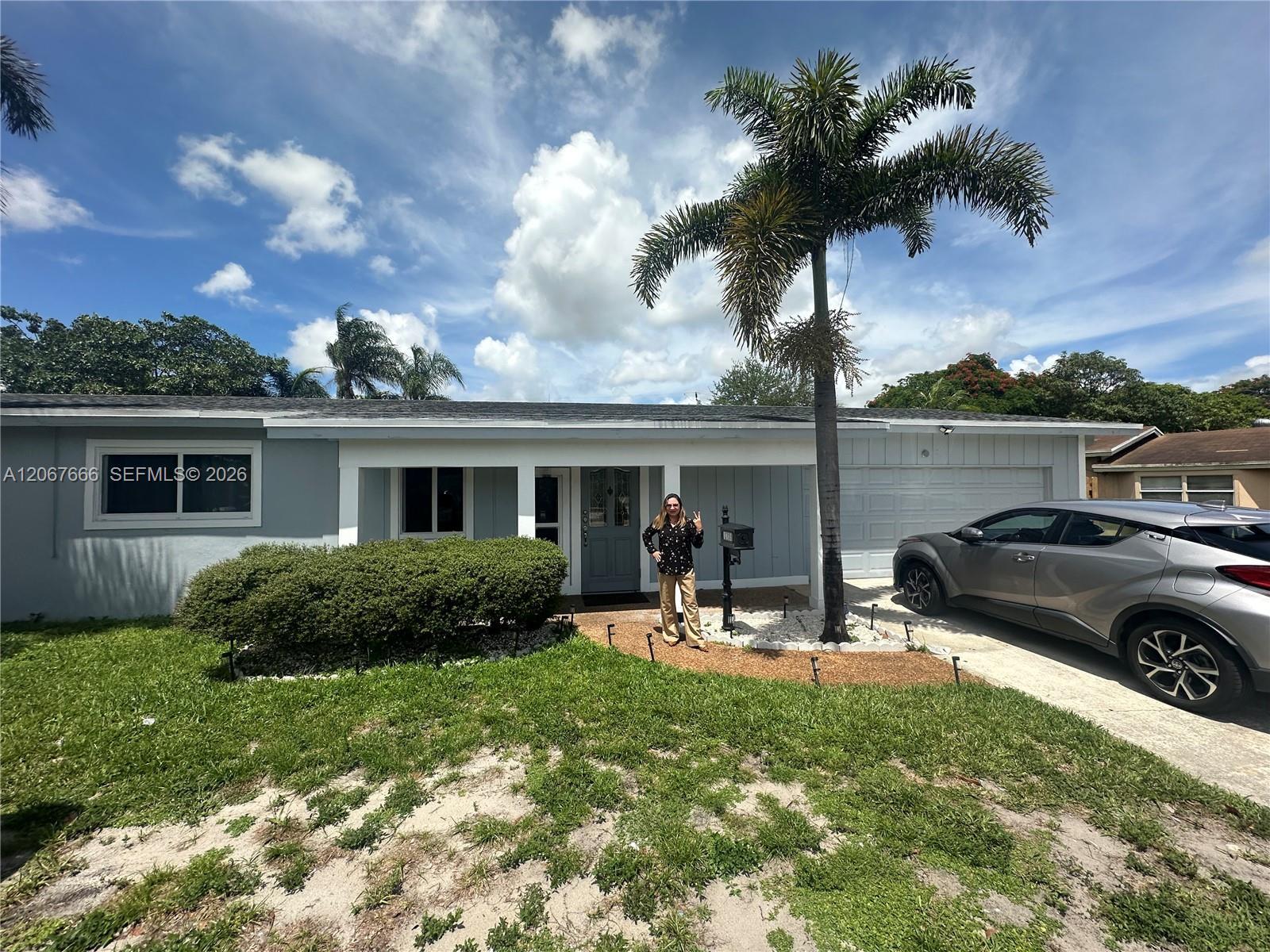 1725 NW 9th Ave, Fort Lauderdale FL 33311 photo 2