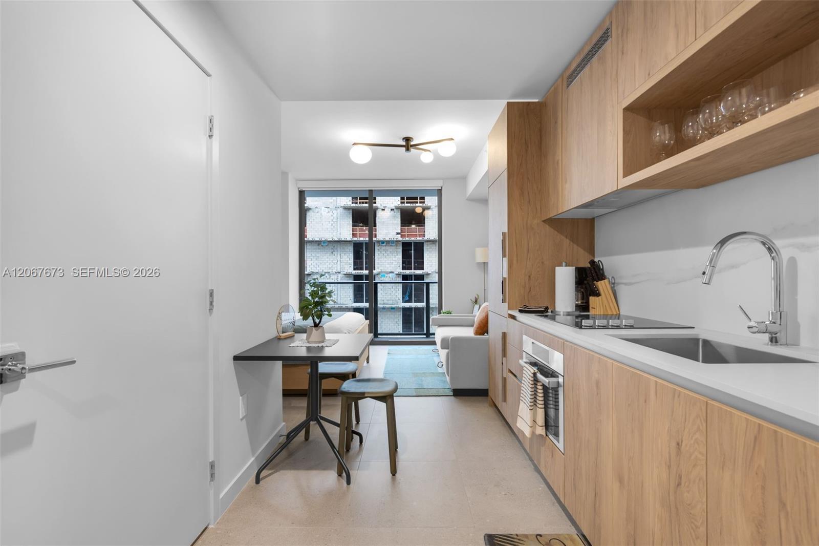11 NE 6th St # 2808, Miami FL 33132