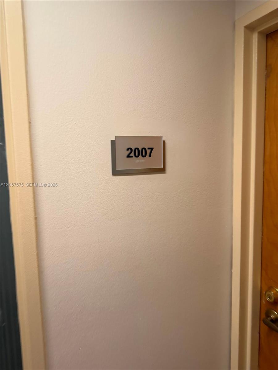 7601 E Treasure Dr # 2007, North Bay Village FL 33141 photo 4