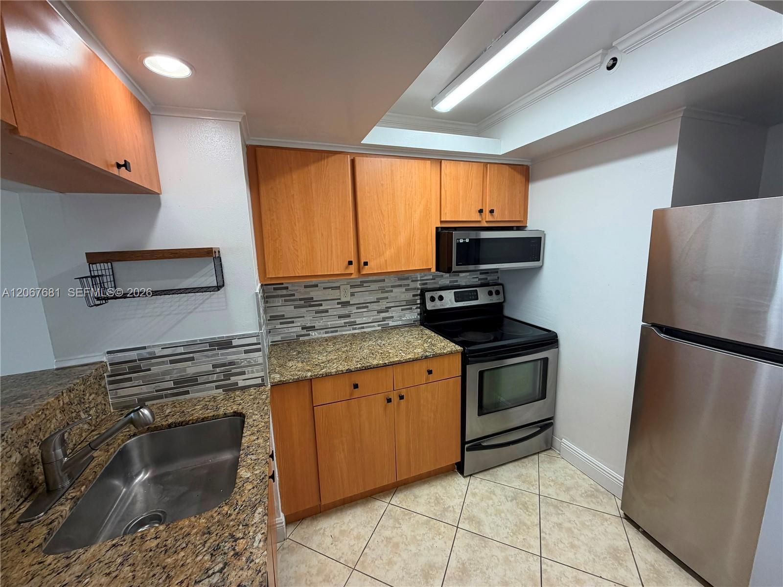 7601 E Treasure Dr # 2007, North Bay Village FL 33141 photo 4