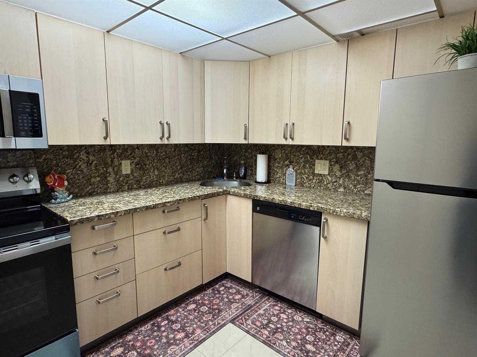 305 N POMPANO BEACH Boulevard # 307, Pompano Beach FL 33062 photo 5